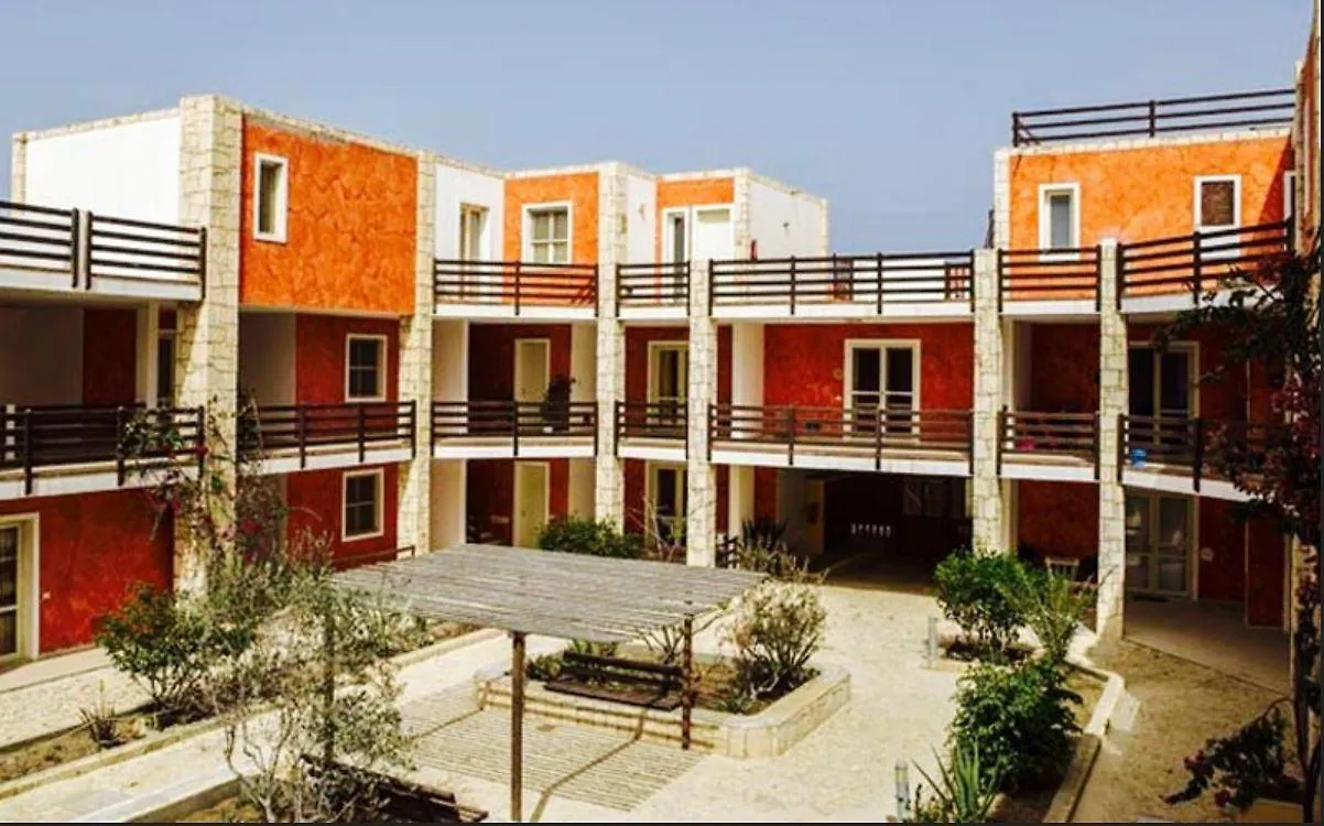 Estoril Beach Hotel 萨尔雷
