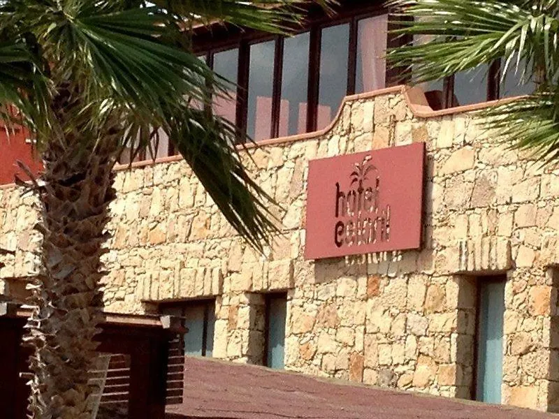 Estoril Beach Hotel 萨尔雷 3*,